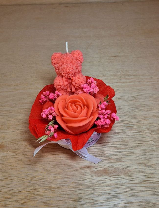 Red-themed soy wax candle bouquet with sculpted flower shapes