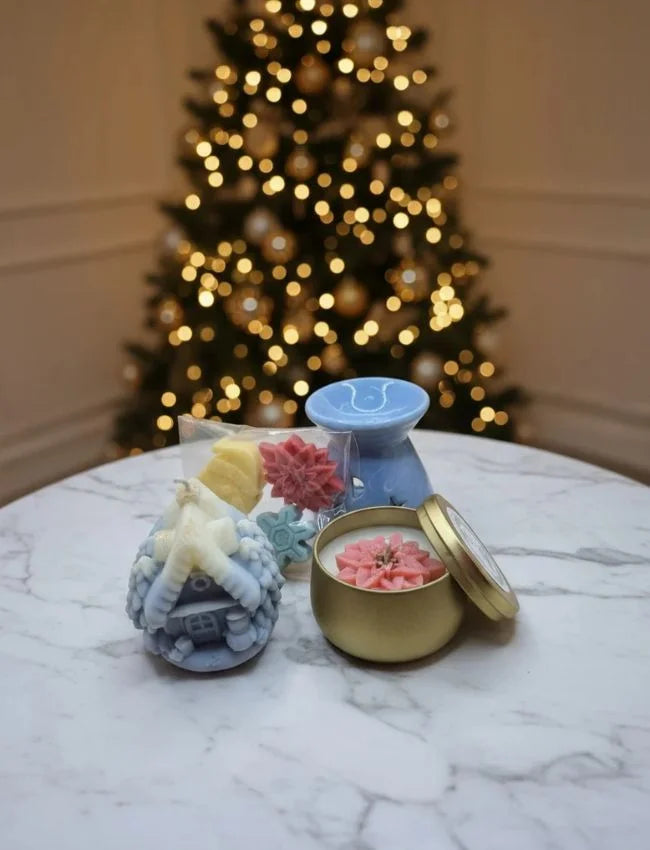 Christmas Candle and Wax Melt Gift Box by AuraBliss