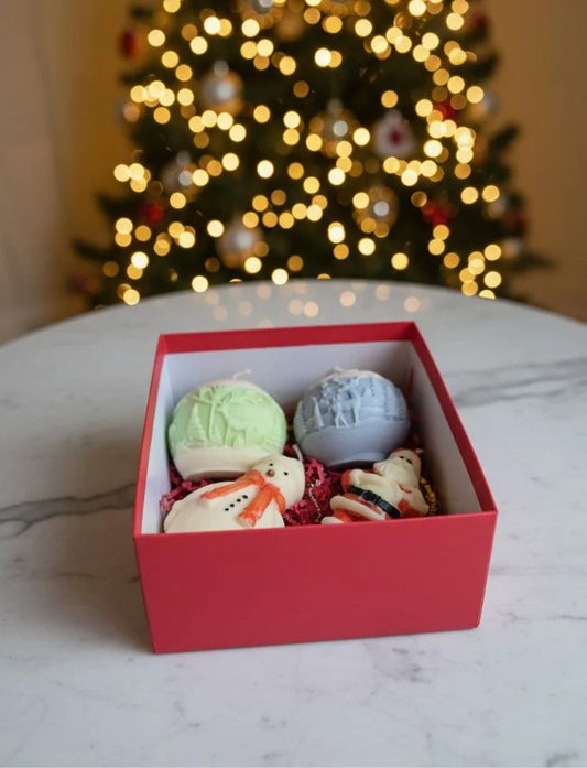 Red Santa and Snowman Candle Gift Box