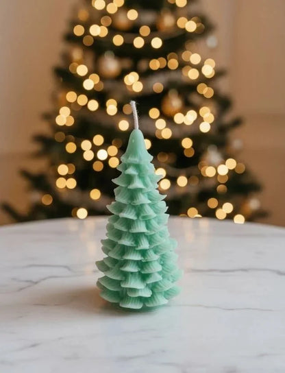 Green Classic Christmas Tree soy candle