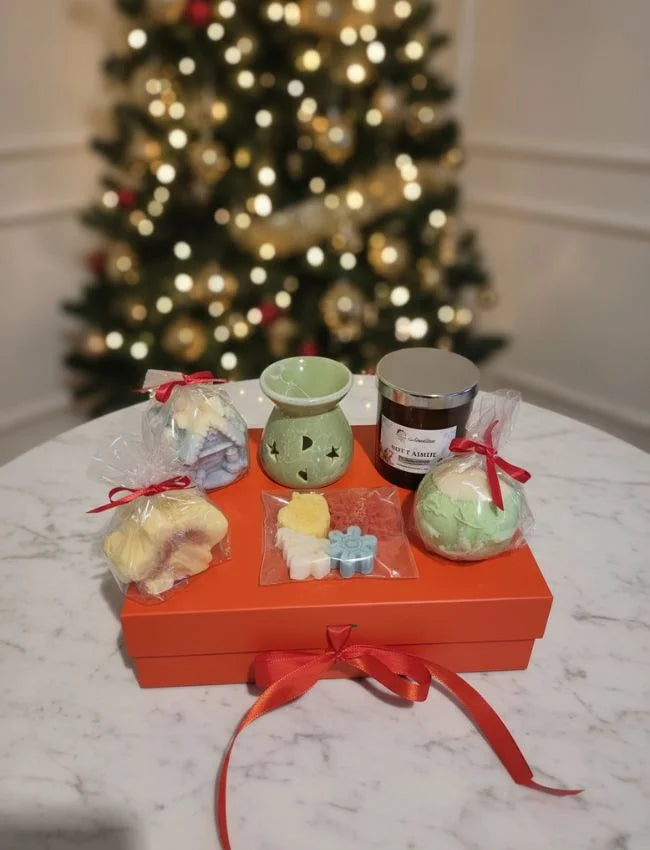 Deluxe Christmas Candle Diffuser Gift Box