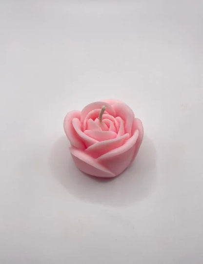 Light pink Rose Elegance rose-shaped soy wax candle