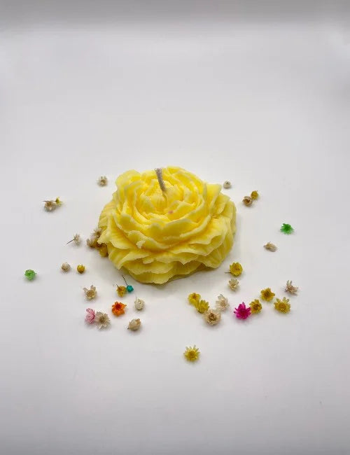 Yellow Petal Whisper rose-shaped soy wax candle