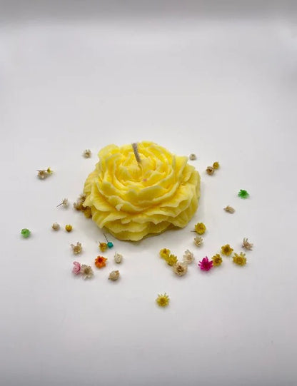 Yellow Petal Whisper rose-shaped soy wax candle