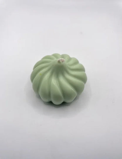 Green Pumpkin Charm pumpkin-shaped soy wax candle