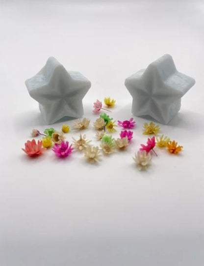 Blue star-shaped soy wax melts