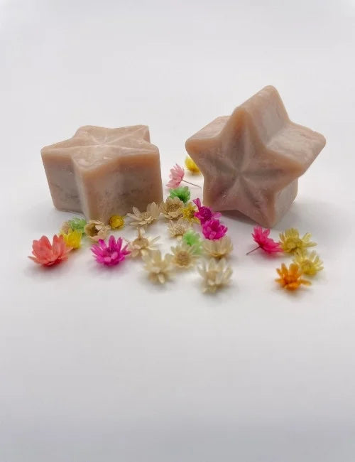 Brown star-shaped soy wax melts